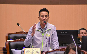 傅崐萁強推「國會擴權法案」引眾怒  傳綠營派他選縣長推翻傅氏王朝