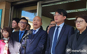 赴民眾黨密室協商爭院長 韓國瑜：情感交流、三觀正確