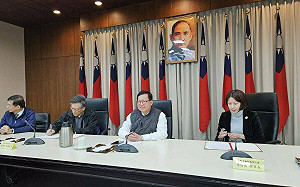 春節罷工「拆彈」 鄭文燦：盼長榮航空未來多跟工會對話