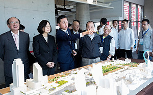 大新竹輕軌被高虹安忽略 林智堅喊話10年後別後悔