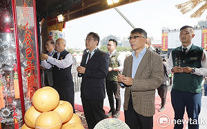 台灣燈會「安平燈區」絢麗開展  黃偉哲邀賞明華園十年壓箱鉅作《媽祖》