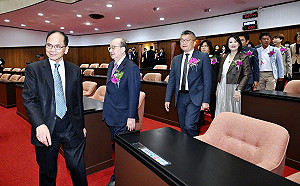 搶救王義川變質「逼退游錫堃」  黃光芹痛批網軍側翼亂黨「難看的是賴清德」　