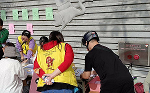 罷侯團體第3場快閃連署蘆洲區登場  累計逾萬份