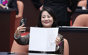 傅崐萁稱設國會特偵組 吳思瑤：由有案在身的提出 滑天下之大稽