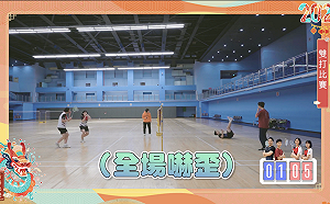 帶大兒子一起打羽球 蔣萬安多次倒地翻滾嚇壞幕僚