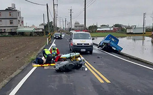 苗栗苑裡嚴重車禍！29歲男騎士頭部重創亡