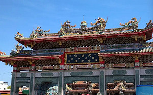 2024財神廟熱議榜單！冠軍財神廟用AI解鸞文