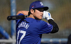 穿上道奇正式球衣練打！大谷又開轟10發