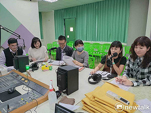 燈會競賽花燈廣播分享籌備過程 教育局歡迎大家「龍」來看