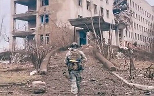 被7個打1個圍毆! 烏軍無奈撤出阿夫迪夫卡 白宮：俄羅斯將完全掌控該地