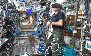 虛擬實境頭顯裝置征服太空 成為太空人每日運動最佳夥伴