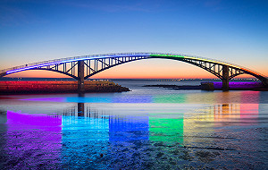 夏日海邊戲水！10大水質優良海灘攏底加