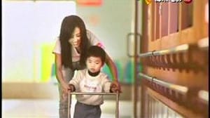 為了走這十公尺  她練習了48萬步