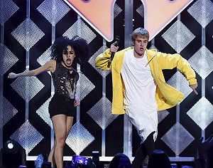 小賈斯汀英國開唱 場外逮捕兩持刀男