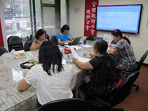 指考國文作文  全教總 : 命題缺乏新意