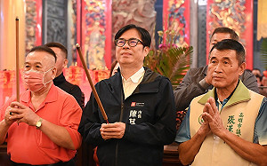 迎初九訪多間天公廟 陳其邁祈國泰民安、事事龍好 