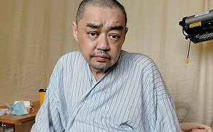 從樓梯摔落重傷 吾爾開希發文報平安