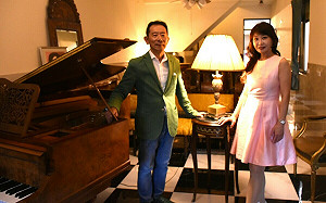 資深外交官跨足藝術    鳳山老家變身古歐洲「時光迴廊」