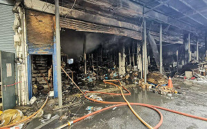 深坑大火臭味瀰漫！雙北政府反應慢半拍 環團怒批失職