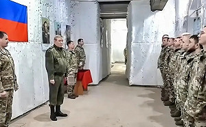 他「陣亡」了8次! 消失2個月後 俄總參謀長又「復活」了 現身阿夫迪夫卡頒獎