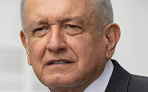 威脅要他命？遭質問政治盟友與販毒集團往來 墨西哥總統竟公布記者電話