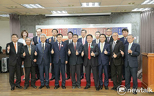 日美韓16國際城市聯合拜會  黃偉哲感謝訪團出席台灣燈會啟燈