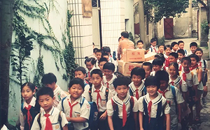 (影) 那個38歲還在蹬3輪車的首富過世了! 物傷其類 馬雲發悼念輓聯