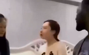 黑人在中國吃香喝辣! 男吃「母女丼」還勒索錢財 女領錢爽玩17國