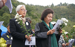 44年血案未明！親赴林家墓園憑弔 陳菊：了解過往、走向和解