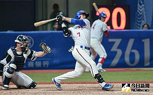 鄭宗哲代打又敲安　李灝宇替補上陣無安打