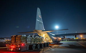 美國聯手約旦空投加薩66大包救濟物資 含38000份即食餐