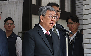 藍委爆邊境查驗人力只增加1人 陳建仁：一定加強提供足夠人力