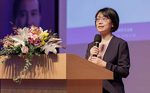 翁曉玲提總統二輪投票挨轟嗆｢去買我論文!｣ 黃暐瀚：修法根本無用