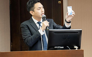 質詢發言遭扭曲為「抹黑藥局」 藥師沈采穎發文聲援廖偉翔