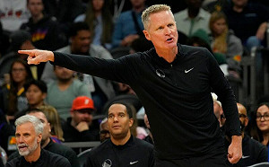 (影)NBA／真的太像了！勇士球迷神似主帥Kerr