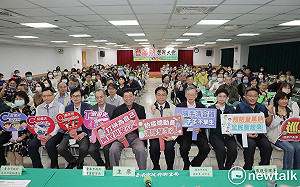 黃偉哲領銜登革熱防治誓師  籲請各界提早做好防疫準備