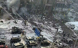 (影) 中國河北餐飲店氣爆 屋倒車毀1死22傷 現場畫面曝光 