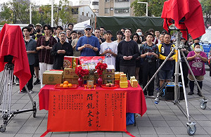 「高雄人」品牌投資電影《南方時光》開鏡 影帝吳慷仁返鄉拍戲