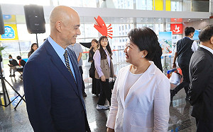 唐復年觀點》城市治理獲肯定 國防外交非弱項 盧秀燕攻大位仍欠東風？