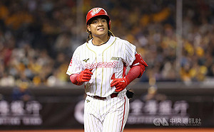 敲出大巨蛋歷史性一轟 吉力吉撈很享受當下