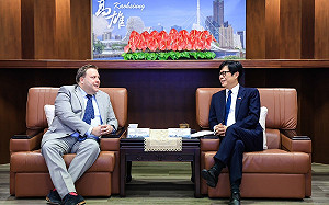 斯洛伐克經辦處代表拜訪陳其邁    盼推進雙邊經貿合作  