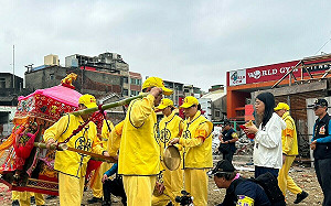 5年前遭祝融之災！  白沙屯媽祖轉入苑裡市場重建工地賜福　
