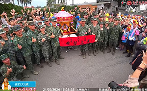 （影）阿兵哥也瘋遶境！白沙屯媽祖首度停駕 大埔營區暴動