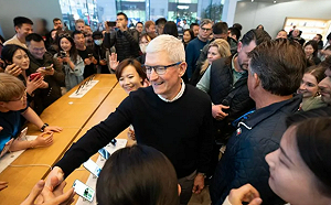 庫克一句「幫媽媽買iPhone」成證據！蘋果被美司法部控壟斷