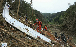 不好意思承認是飛行員自殺式撞山? 東航「垂直」墜機2年 最新報告依然遮遮掩掩