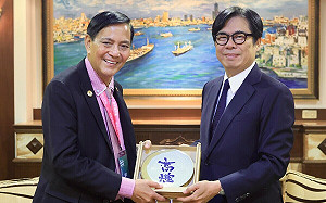 參與智慧城市展強化姊妹市關係 菲律賓宿霧市長訪高拜會陳其邁
