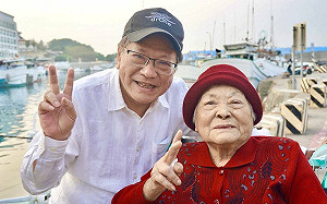 潘孟安回屏東陪母逛港邊 曝決定登山運動原因