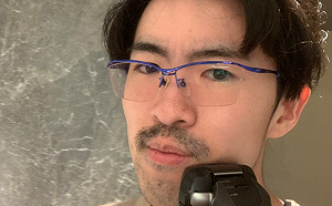 願賭服輸！《英雄聯盟》「Evi」落敗剃掉招牌鬍子　喊話：想對PSG復仇