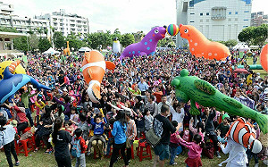高雄總動員打造超大型海洋樂園    兒童節假期到高雄來場歡樂大冒險  