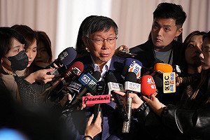 為何任內不跟台智光解約?柯文哲請蔣市府示範：看你面對多少問題